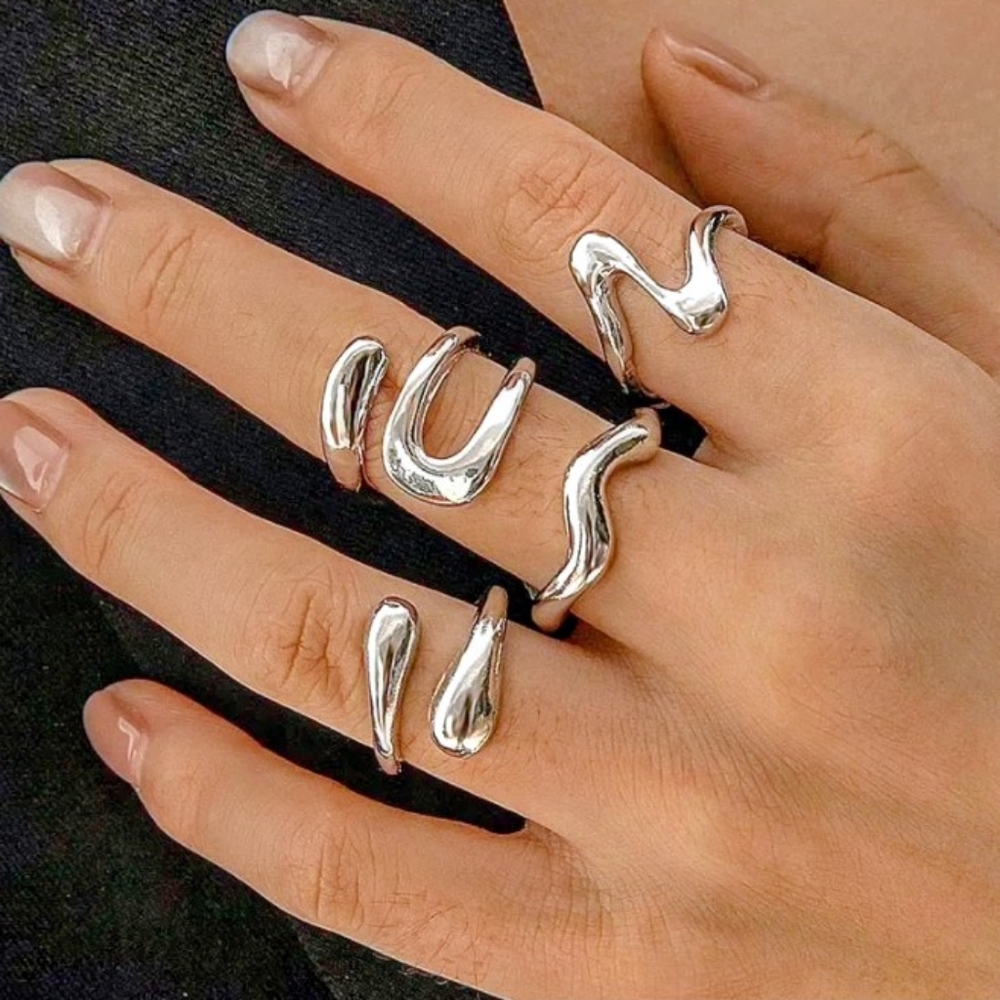 Elegant Silver Adjustable Women's Ring - Picture 3 of 3